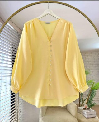 Sarı Düğmeli Bluz - 1